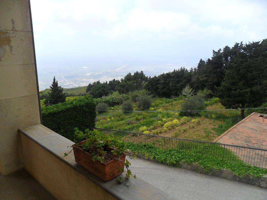 Eremo Hotel Casa Del Sorriso Erice Exterior foto